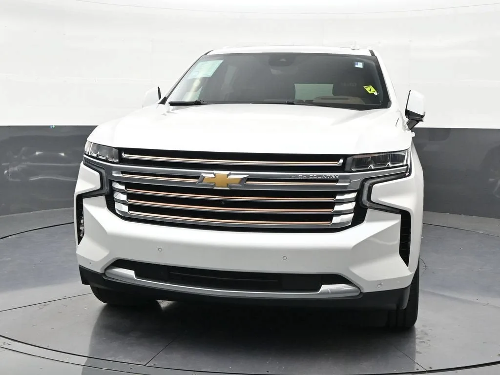 2023 Chevrolet Suburban High Country photo 8