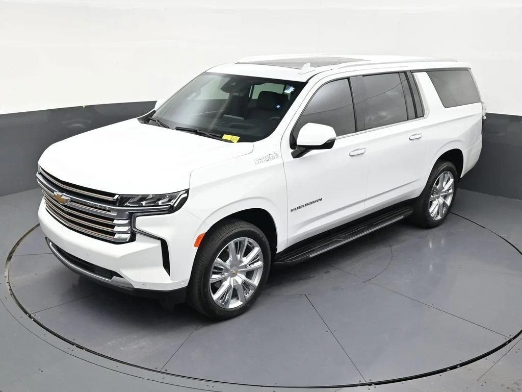 2024 Chevrolet Suburban High Country photo 12