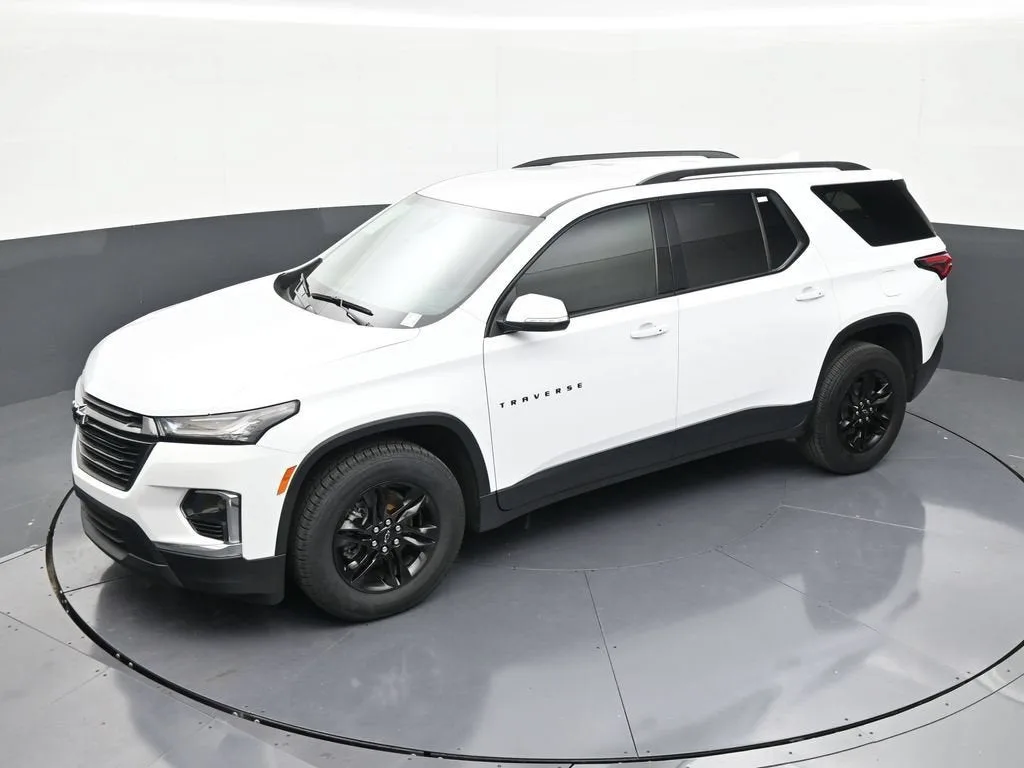 2024 Chevrolet Traverse Limited LT Cloth photo 12
