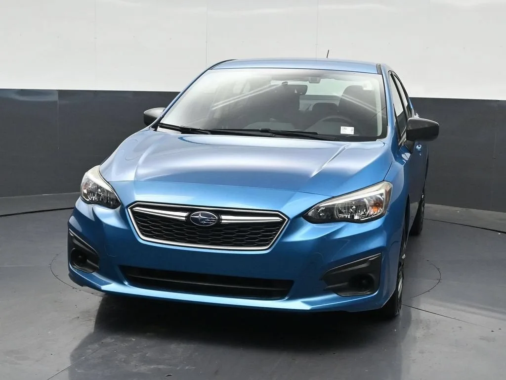 2019 Subaru Impreza 2.0i photo 9
