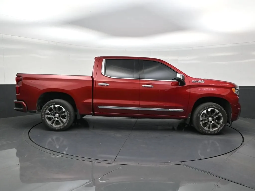 2024 Chevrolet Silverado 1500 High Country photo 6