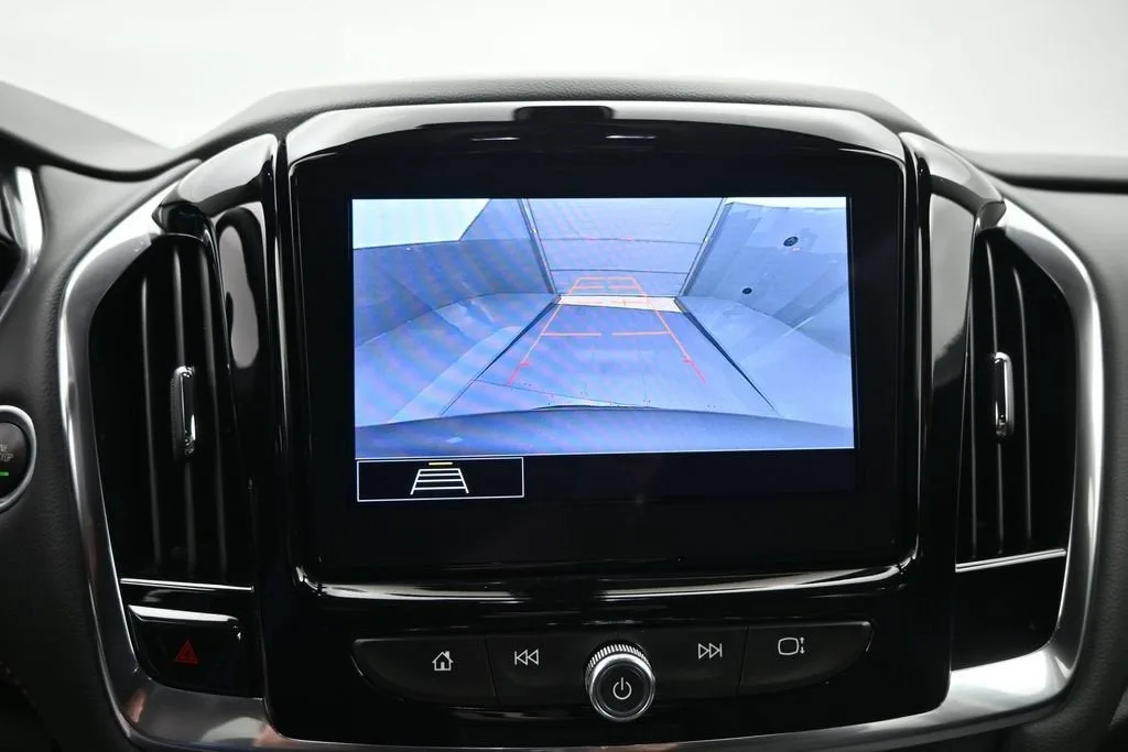 2021 Chevrolet Traverse LT Cloth photo 11