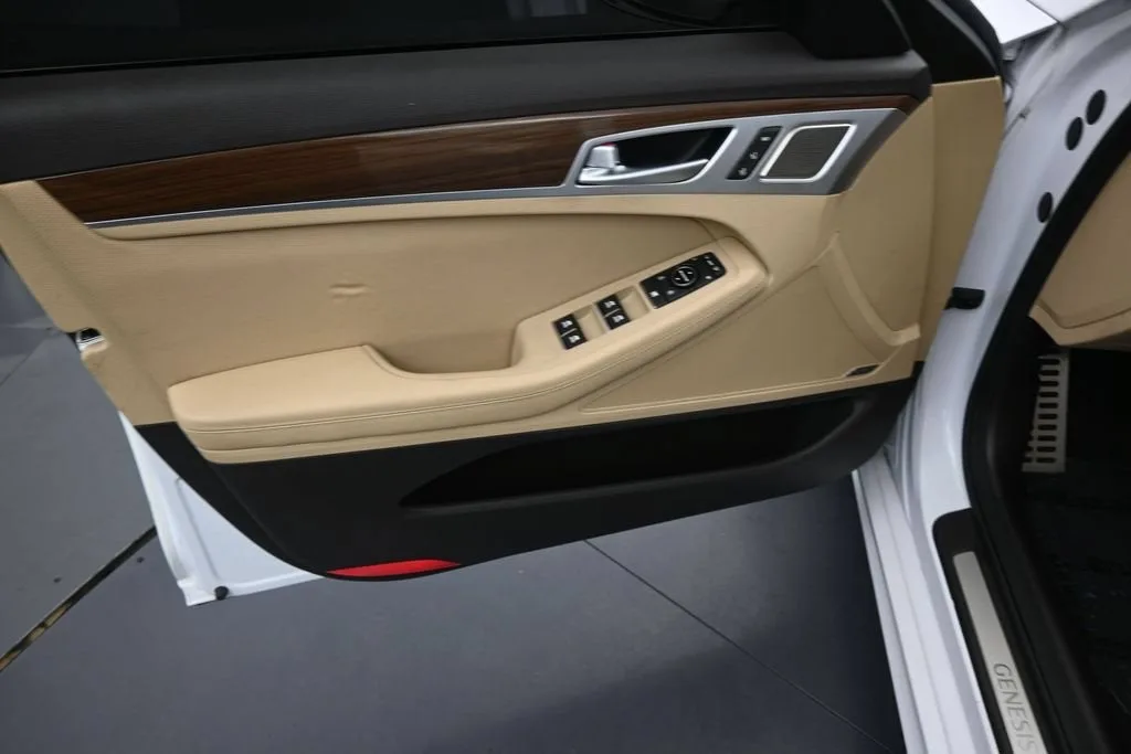 2019 Genesis G80 3.8L photo 11