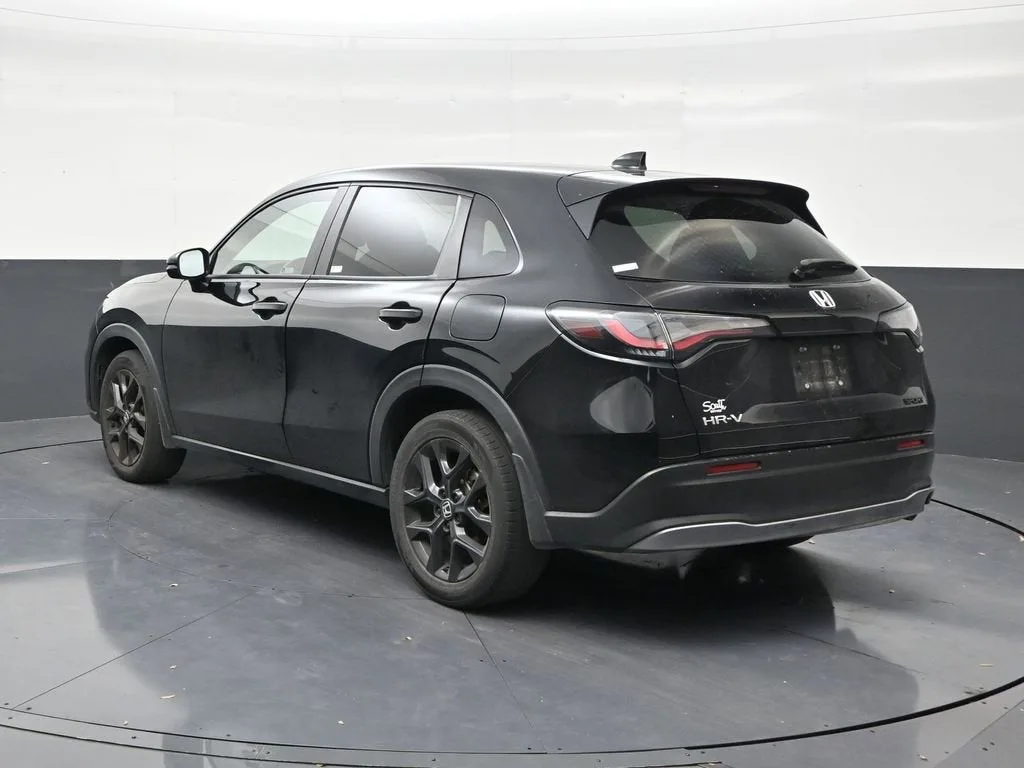 2024 Honda HR-V 2WD Sport photo 3