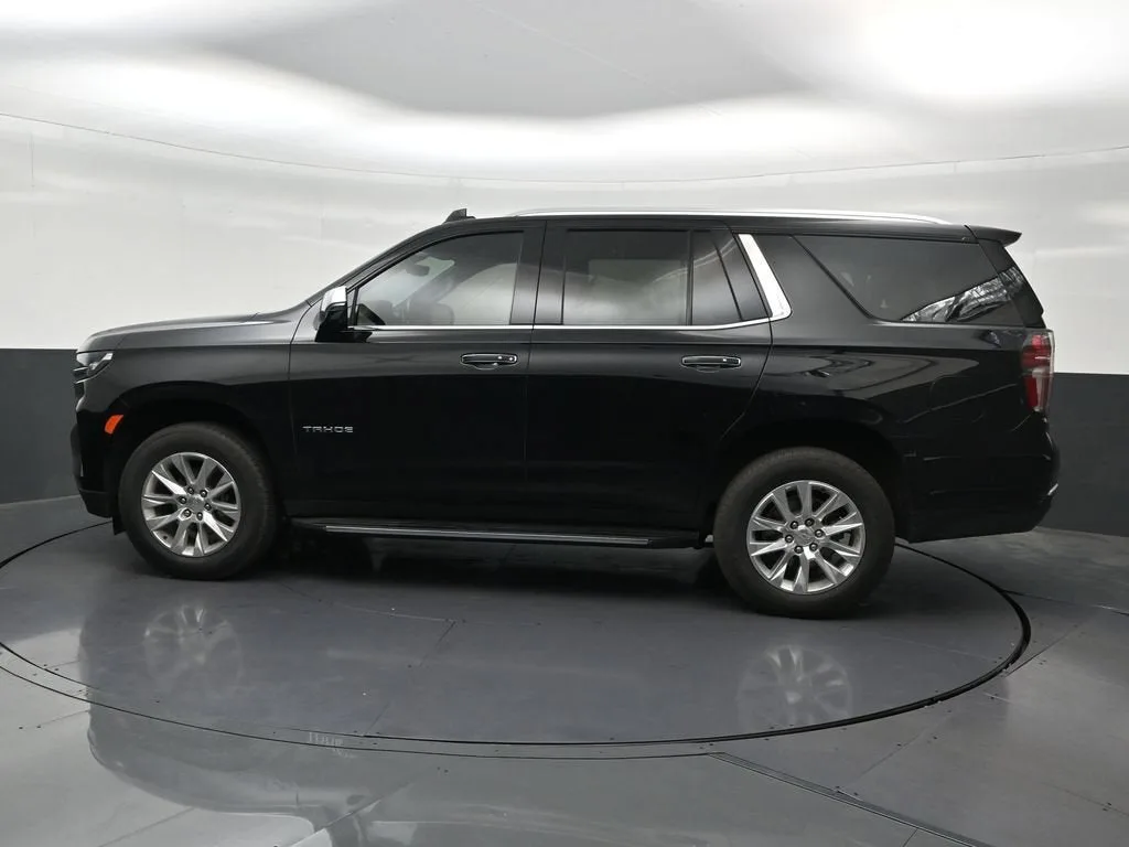 2023 Chevrolet Tahoe Premier photo 2