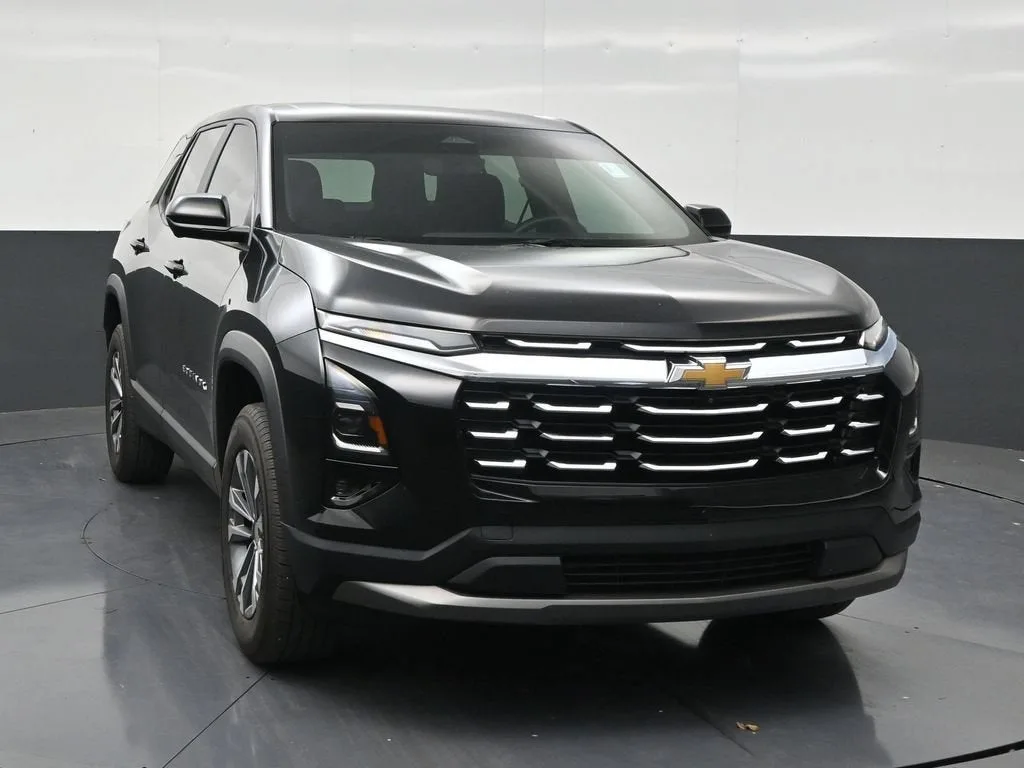2025 Chevrolet Equinox LT photo 7