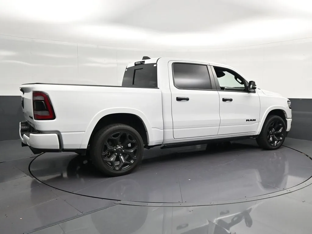 2024 RAM 1500 Limited photo 3