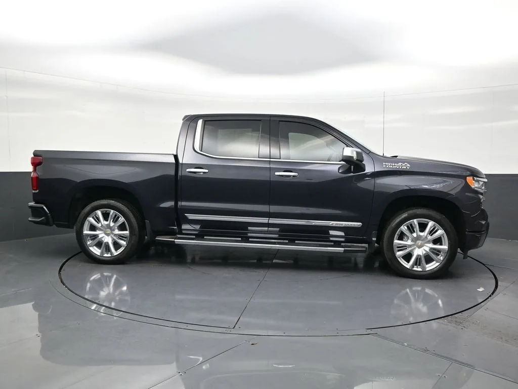2024 Chevrolet Silverado 1500 High Country photo 6