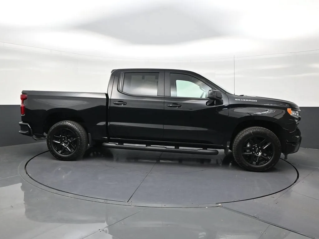 2026 Chevrolet Silverado 1500 RST photo 6