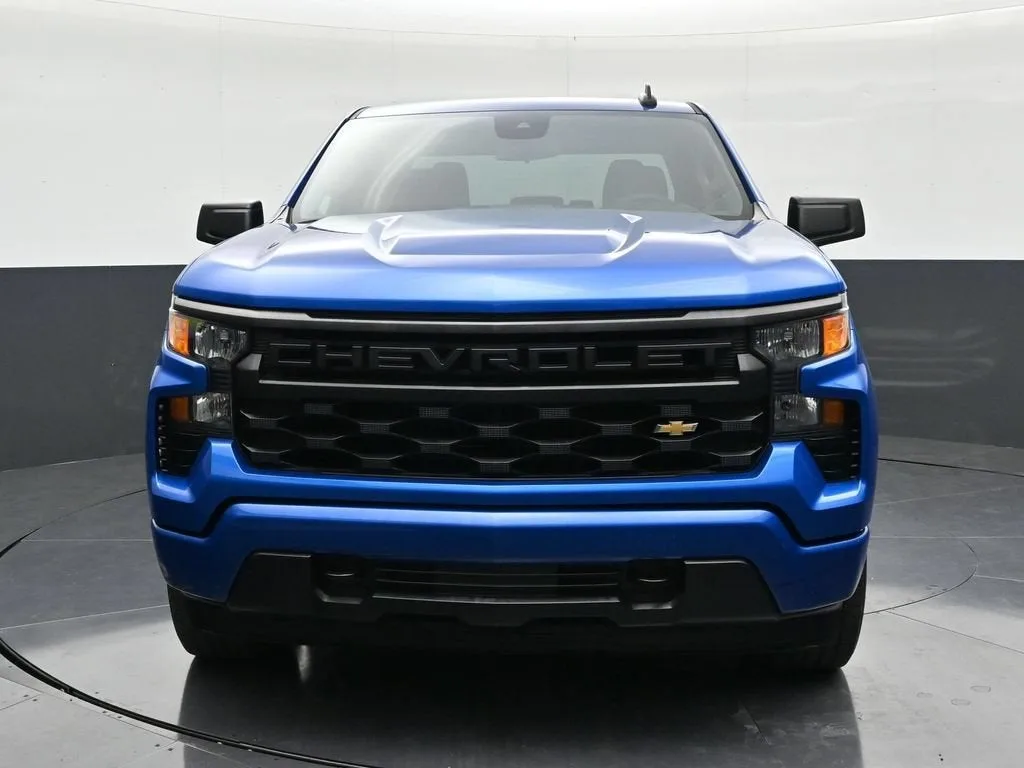 2023 Chevrolet Silverado 1500 Custom photo 8