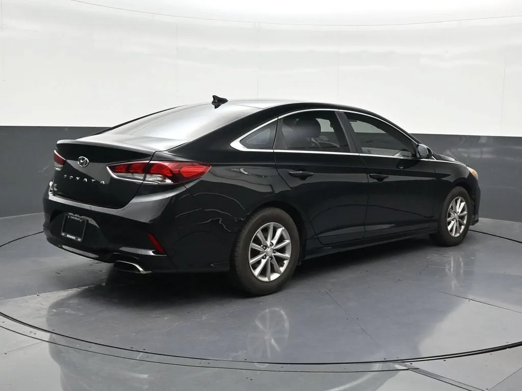 2018 Hyundai Sonata SE photo 5