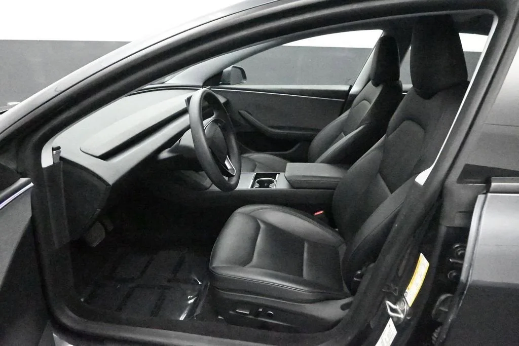2024 Tesla Model 3 4DR RWD photo 11