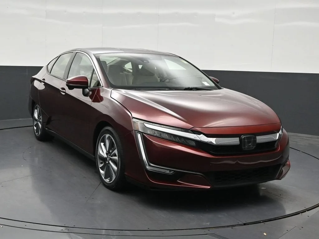2018 Honda Clarity Plug-In Hybrid 4DR SDN photo 7