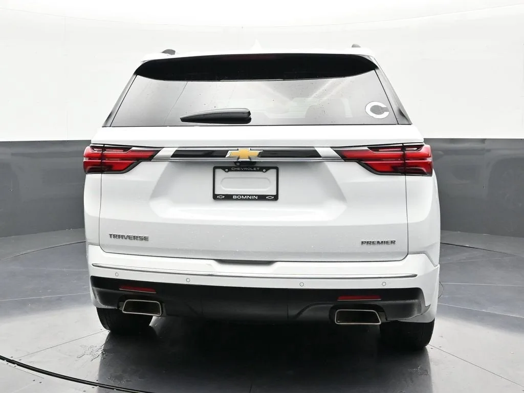 2022 Chevrolet Traverse Premier photo 4