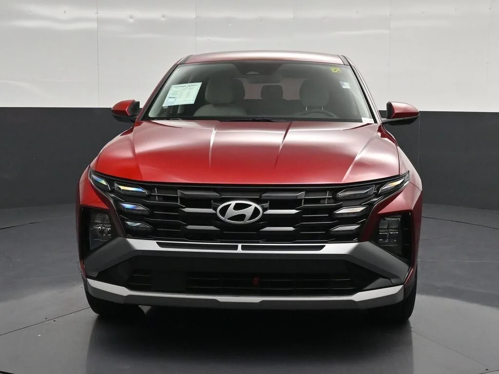 2025 Hyundai Tucson SE photo 6