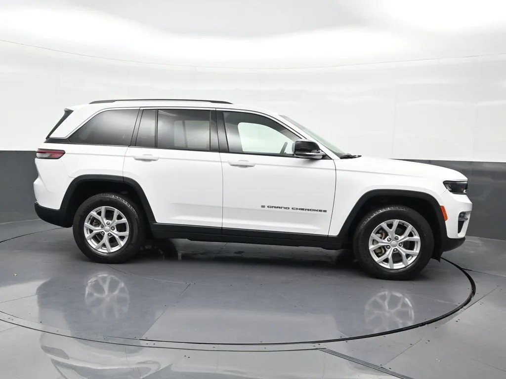 2023 Jeep Grand Cherokee Limited 4x4 photo 7