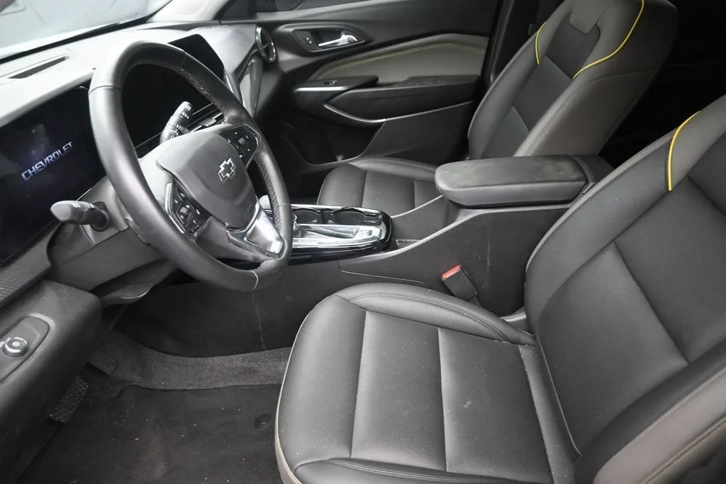 2025 Chevrolet Trax ACTIV photo 12