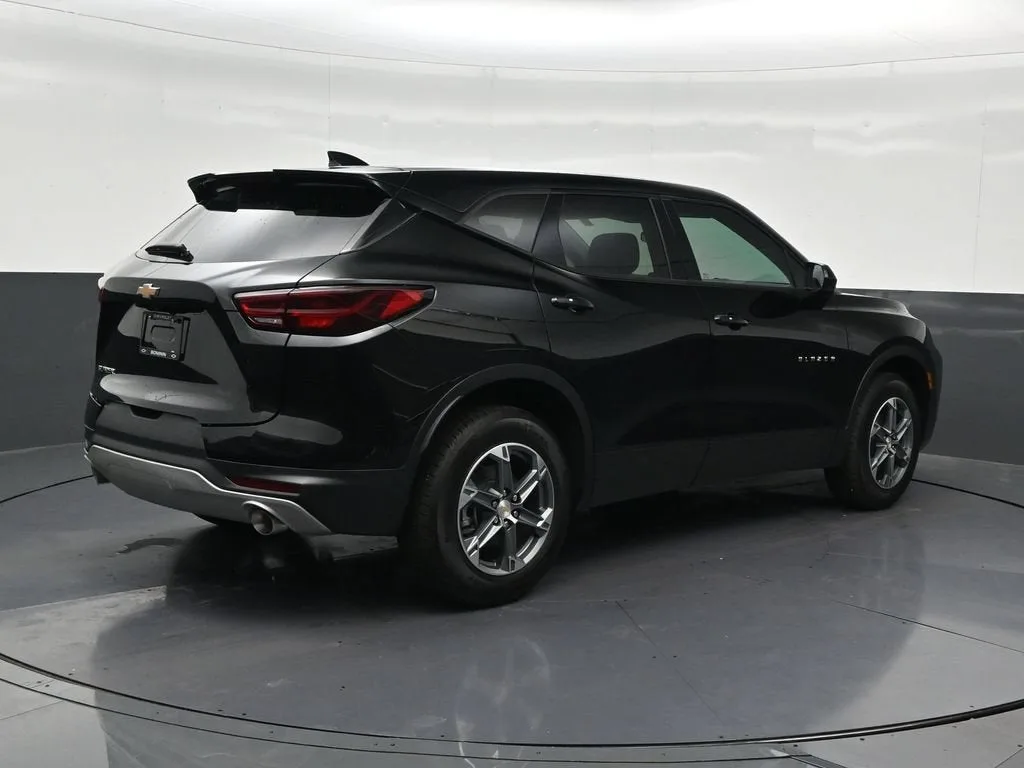 2026 Chevrolet Blazer 2LT photo 5