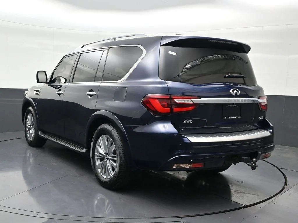 2020 INFINITI QX80 LUXE photo 3