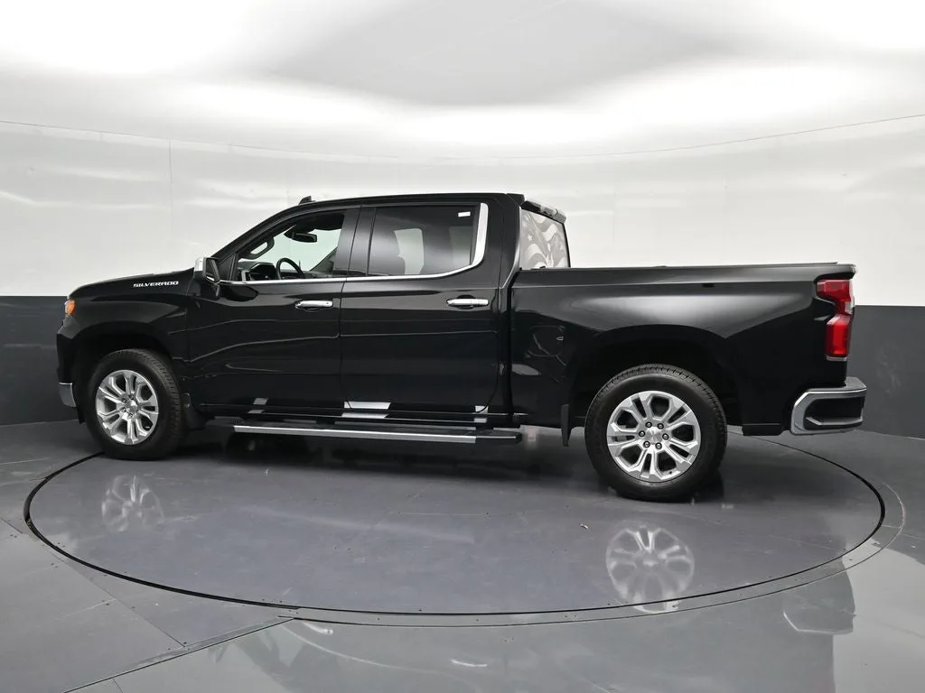 2024 Chevrolet Silverado 1500 LTZ photo 8