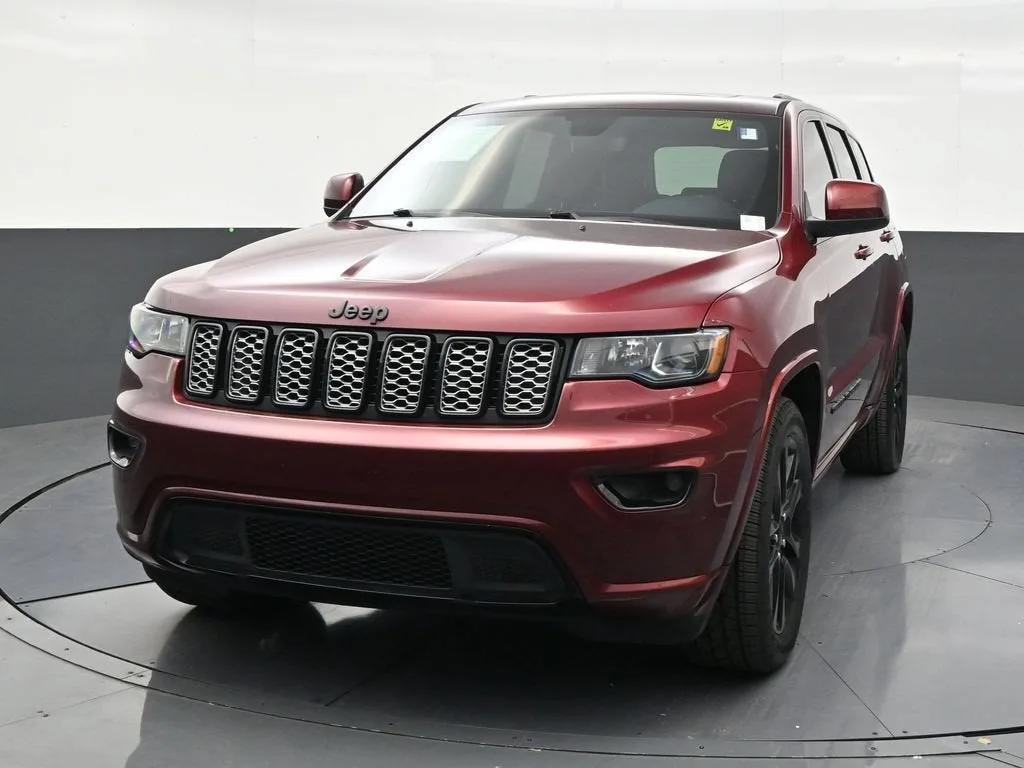 2020 Jeep Grand Cherokee Altitude 4x2 photo 8