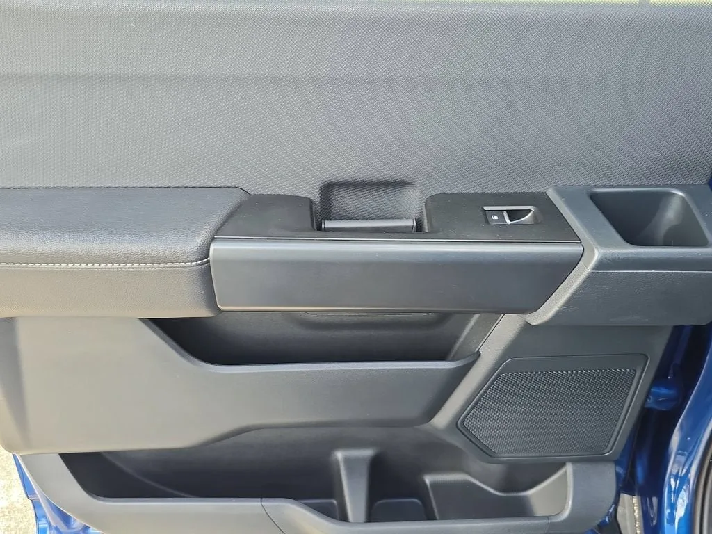 2025 Ford F-150 STX photo 9
