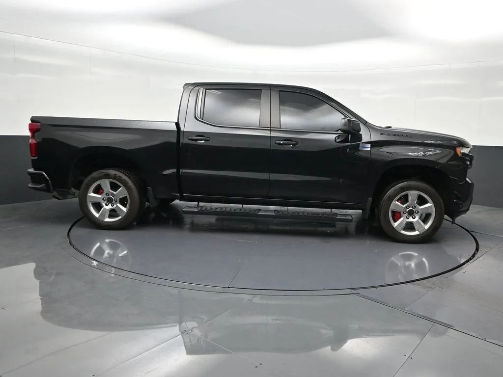 2021 Chevrolet Silverado 1500 RST photo 7