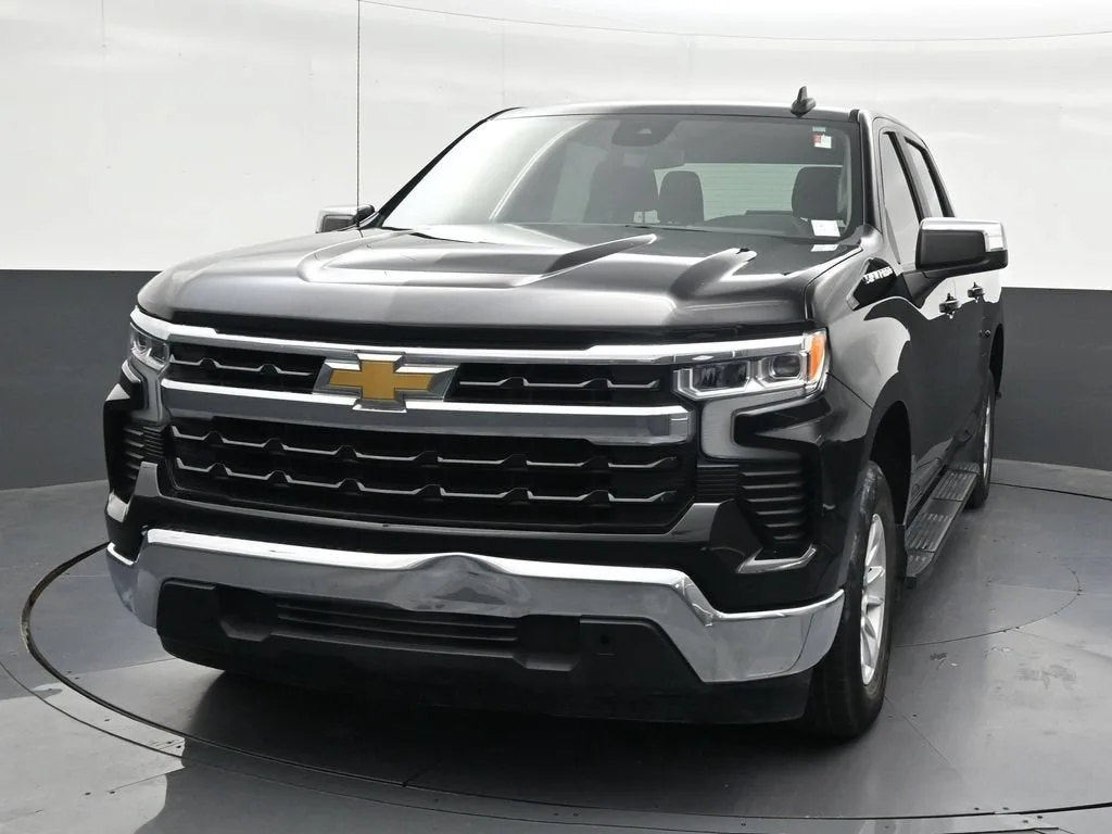 2023 Chevrolet Silverado 1500 LT photo 9