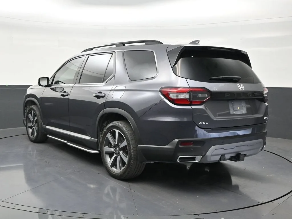 2024 Honda Pilot Elite photo 3