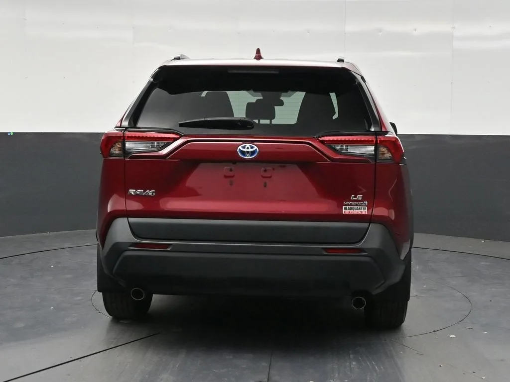 2024 Toyota RAV4 Hybrid LE photo 4