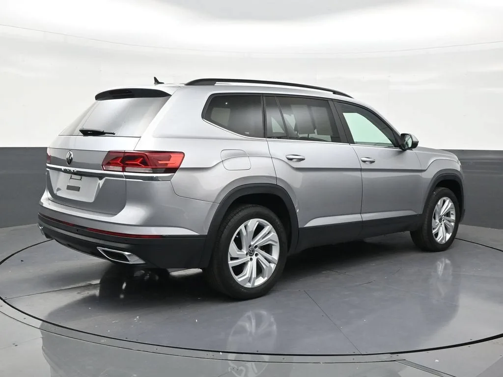 2022 Volkswagen Atlas 2.0T SE w/Technology photo 5