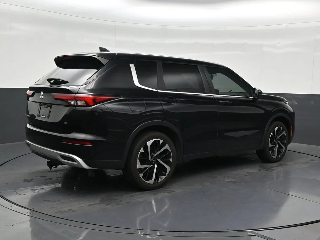 2022 Mitsubishi Outlander SE 2.5 2WD photo 5