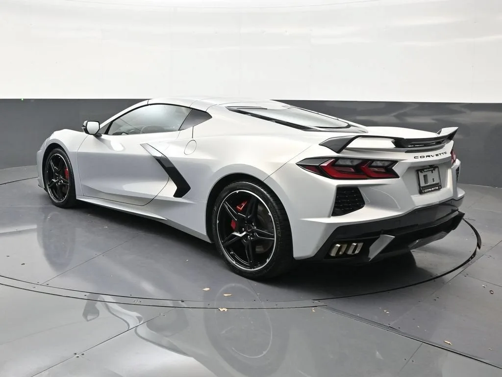 2023 Chevrolet Corvette Stingray 1LT photo 3