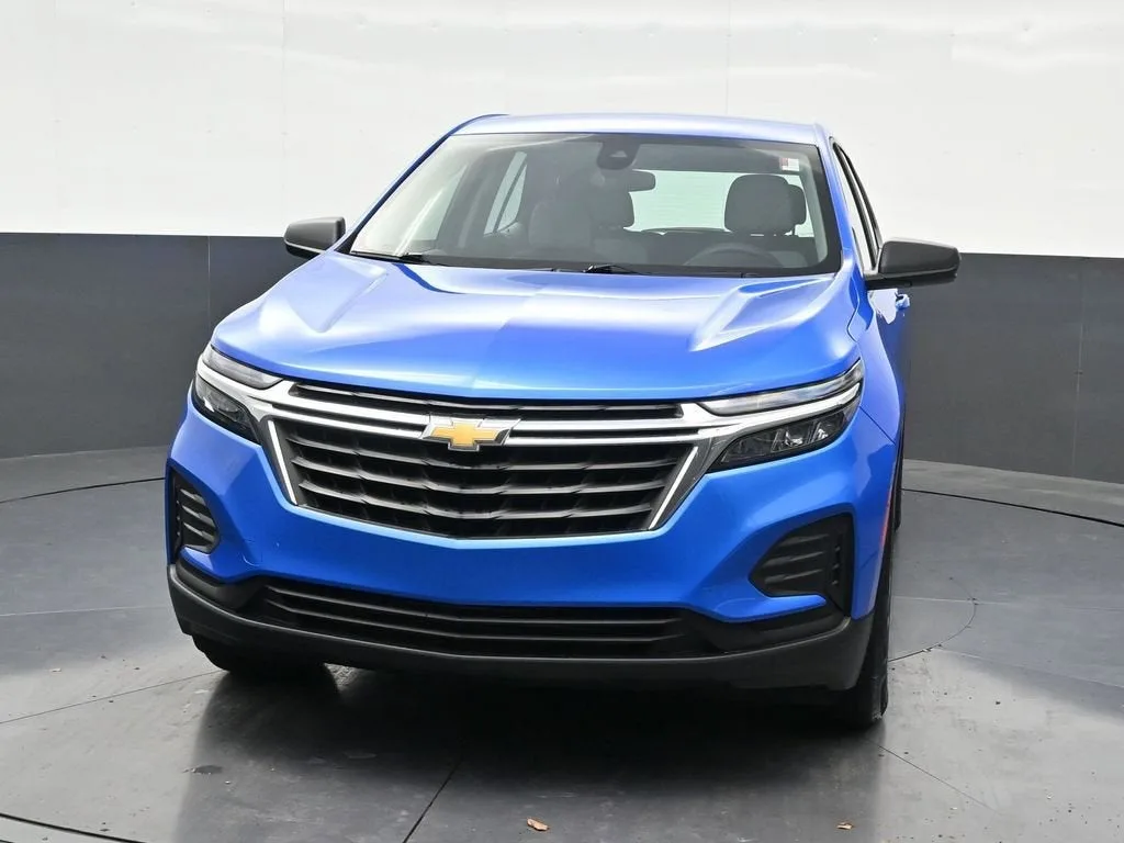 2024 Chevrolet Equinox LS photo 9