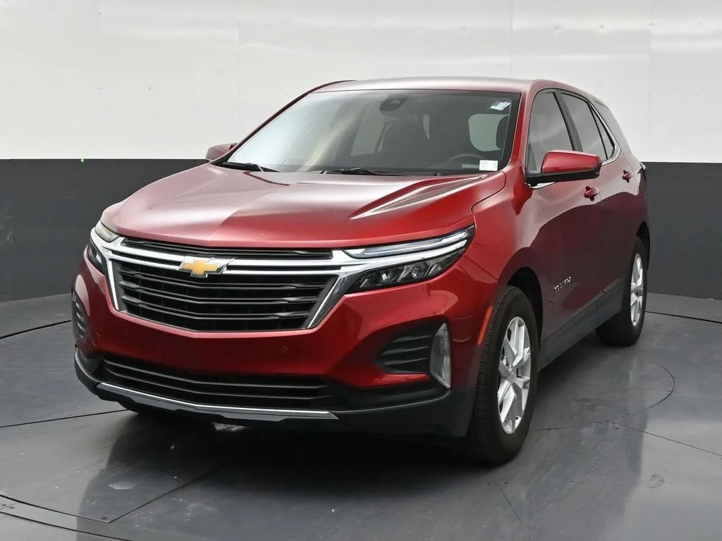 2024 Chevrolet Equinox LT photo 8