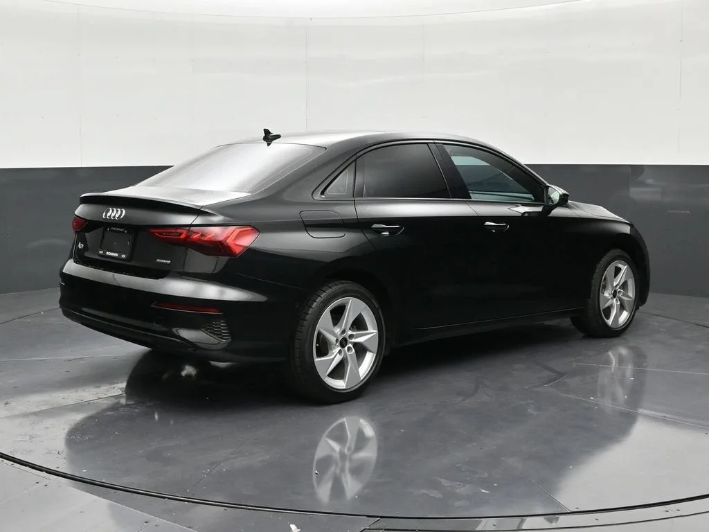 2023 Audi A3 Premium Plus 40 TFSI quattro S tronic photo 5
