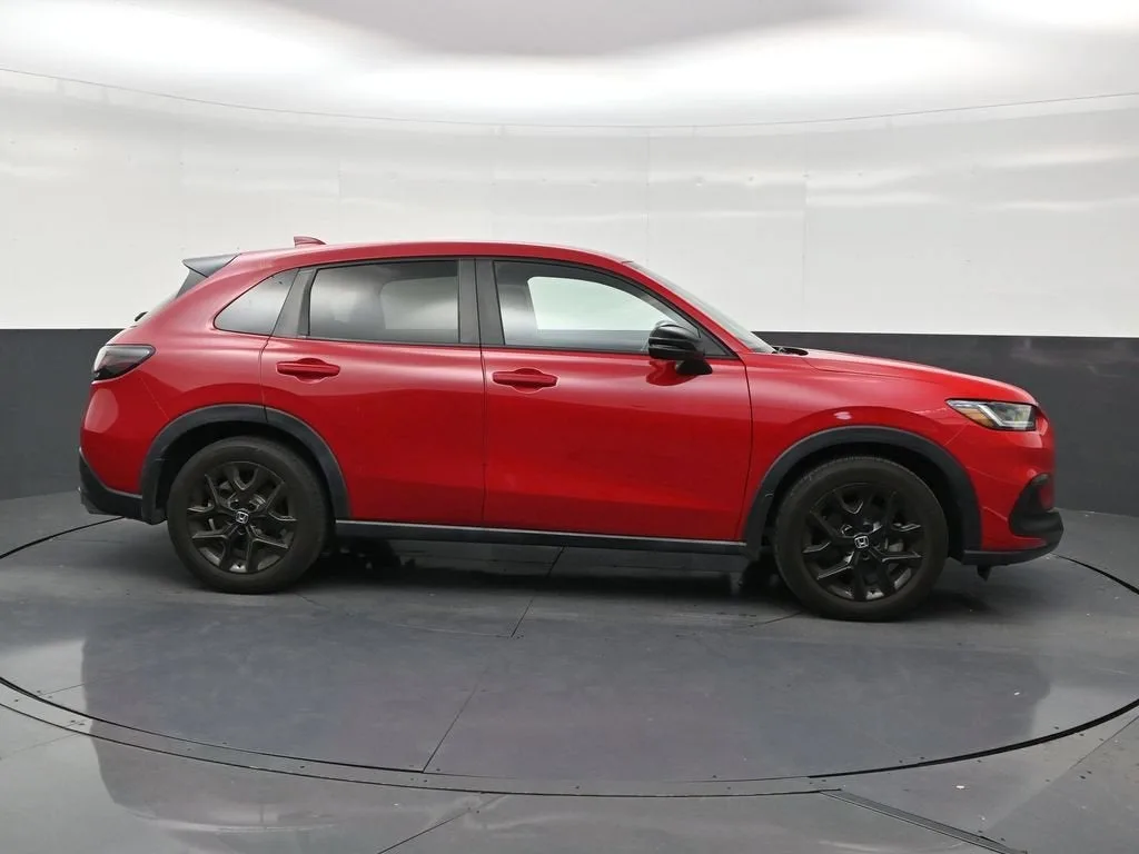 2025 Honda HR-V 2WD Sport photo 6