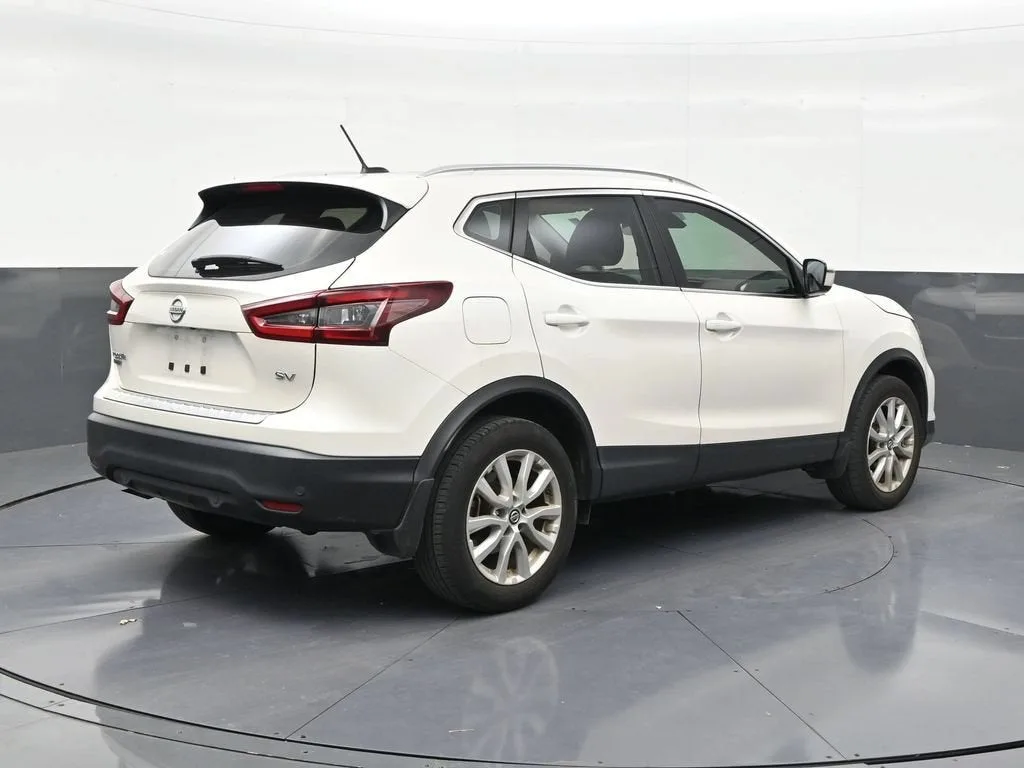 2022 Nissan Rogue Sport SV FWD Xtronic CVT photo 5