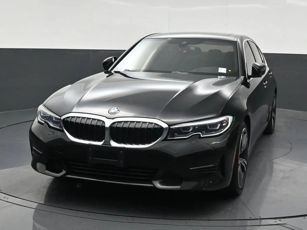 2021 BMW 330i 330i photo 9