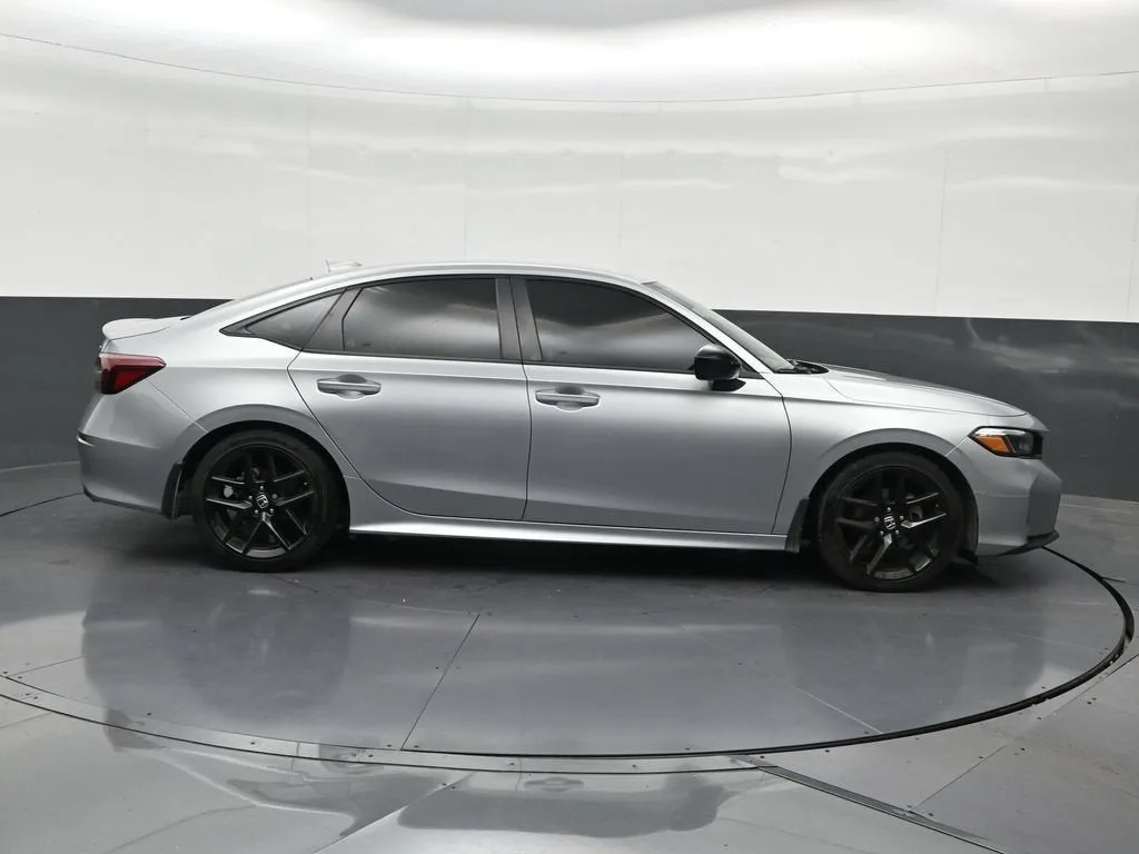 2025 Honda Civic Sedan Sport photo 6