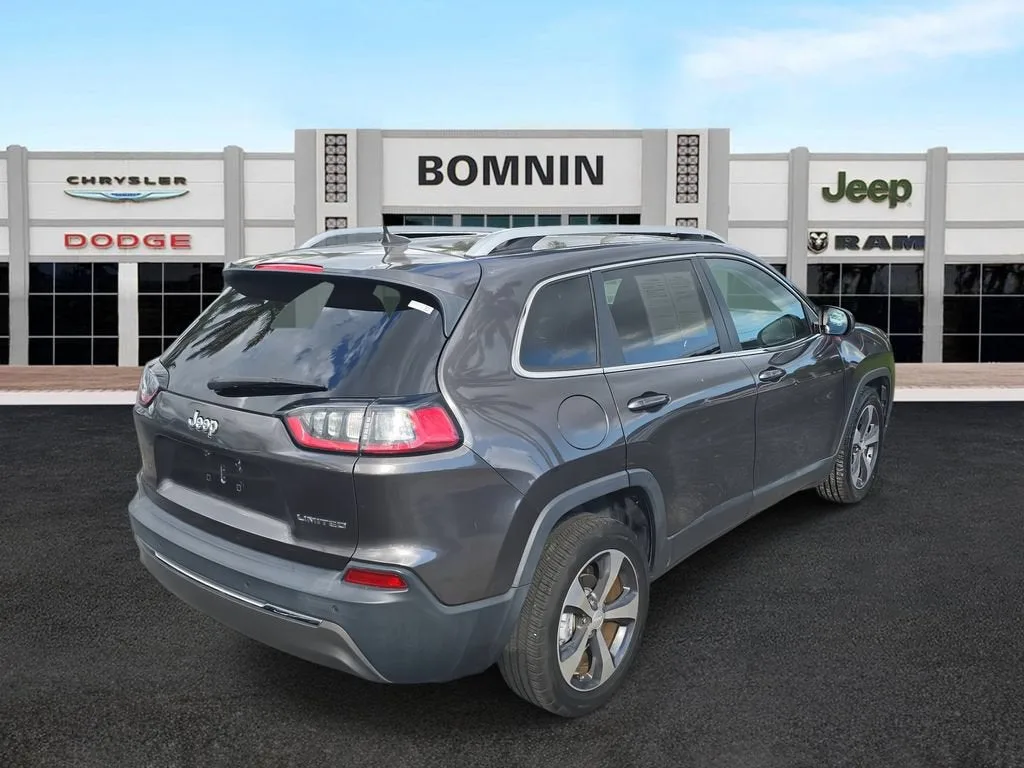 2019 Jeep Cherokee Limited FWD photo 3