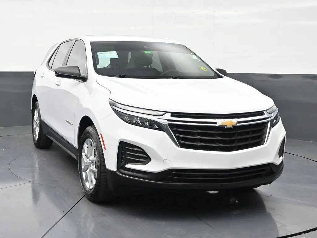 2024 Chevrolet Equinox LS photo 7
