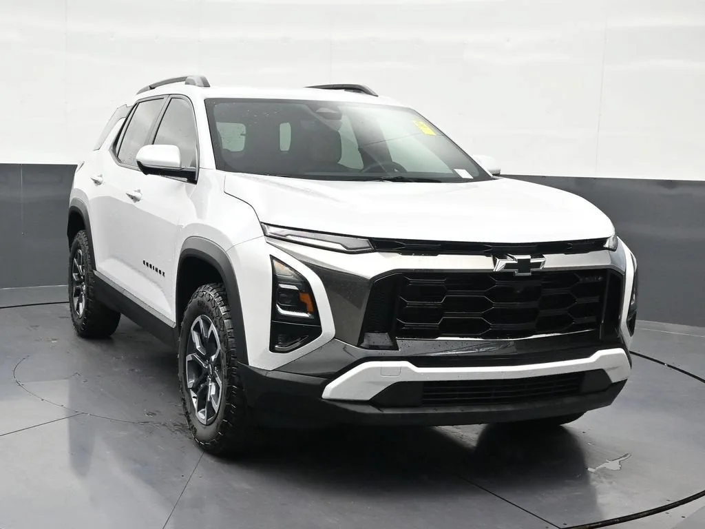 2025 Chevrolet Equinox ACTIV photo 8