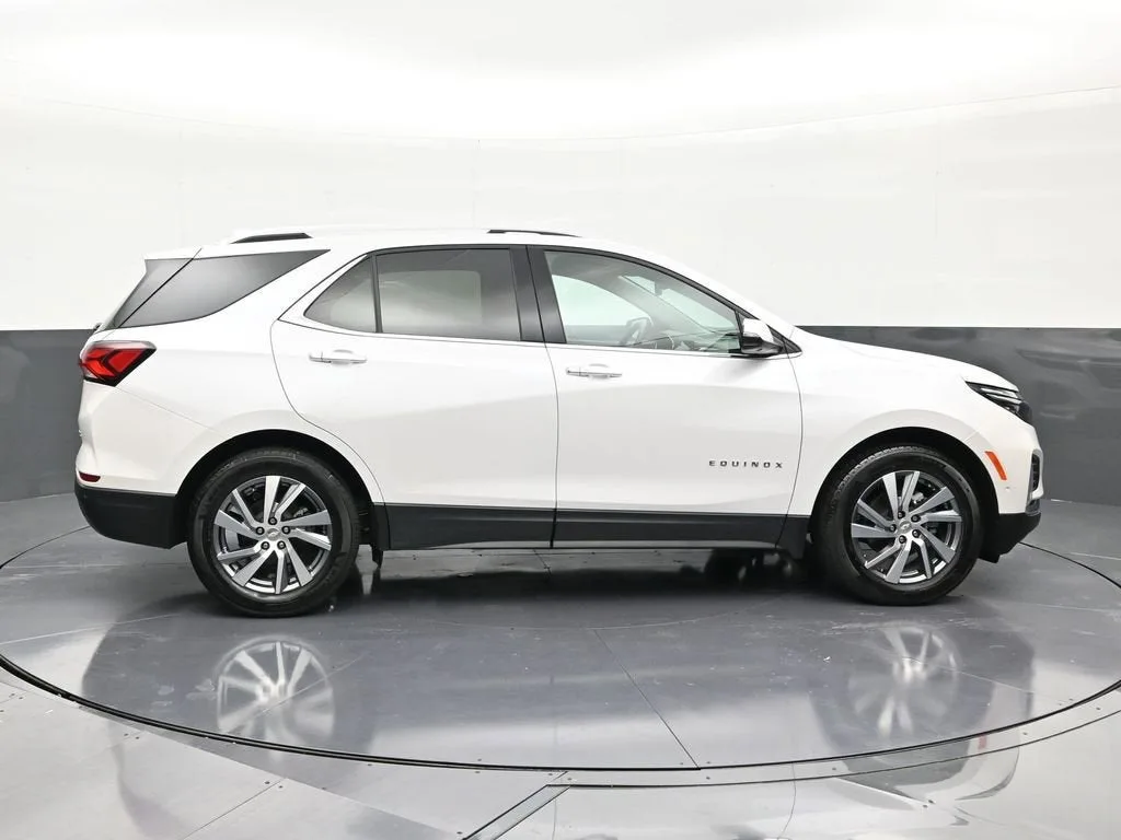 2024 Chevrolet Equinox Premier photo 6
