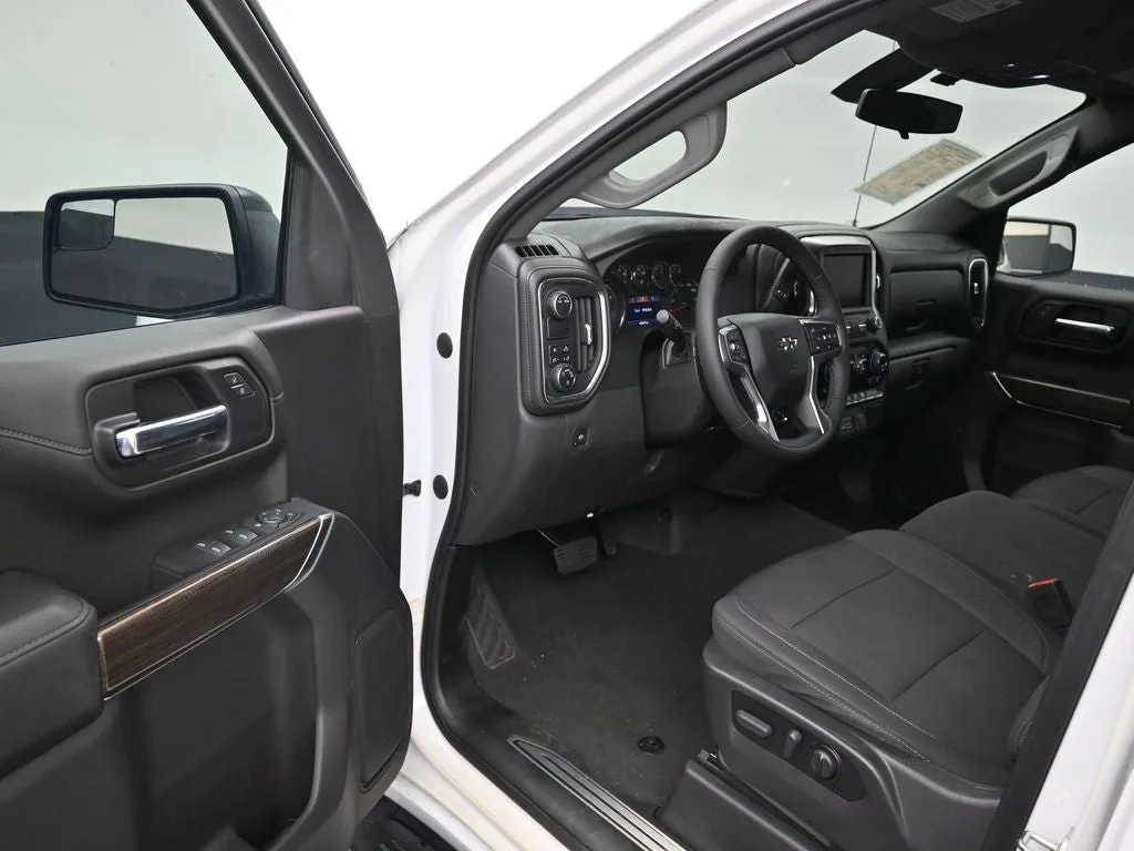 2022 Chevrolet Silverado 1500 LTD RST photo 10