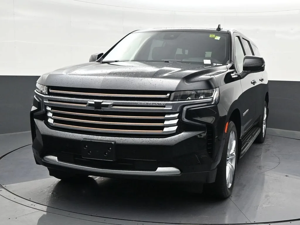 2024 Chevrolet Suburban High Country photo 9