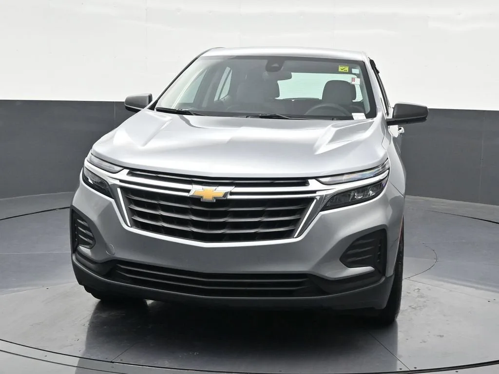 2024 Chevrolet Equinox LS photo 9