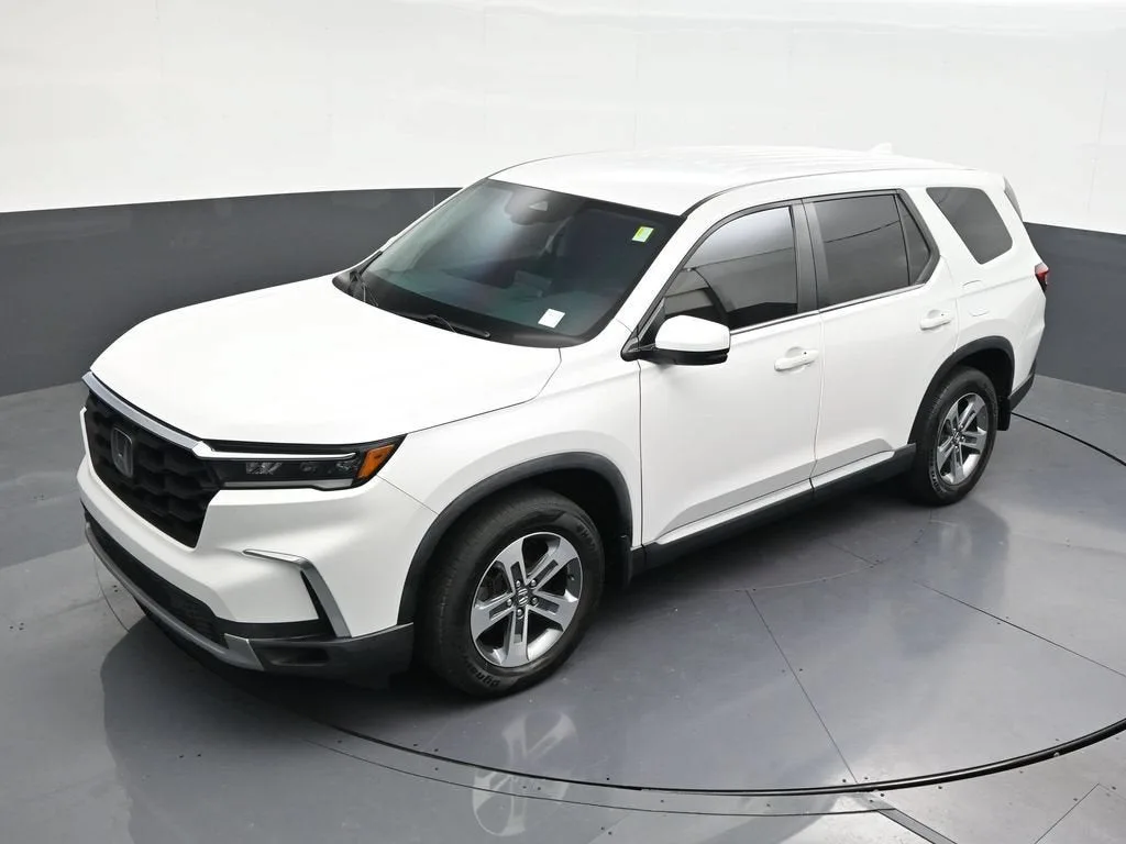 2023 Honda Pilot 2WD EX-L 8 Passenger photo 9