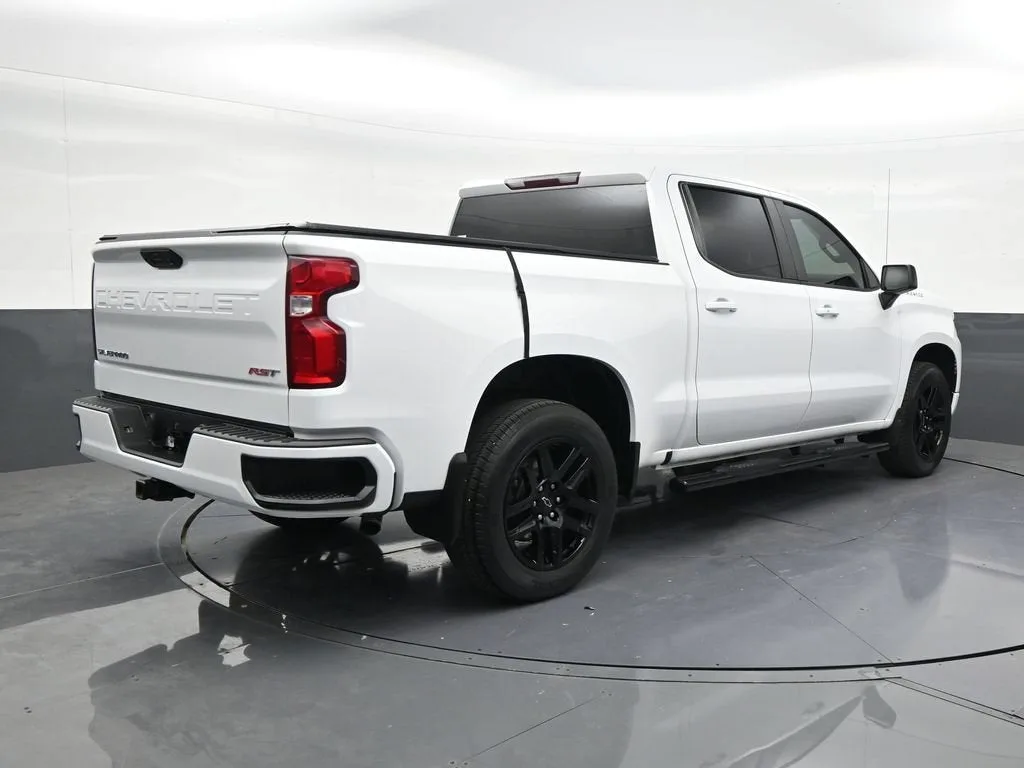 2022 Chevrolet Silverado 1500 RST photo 5