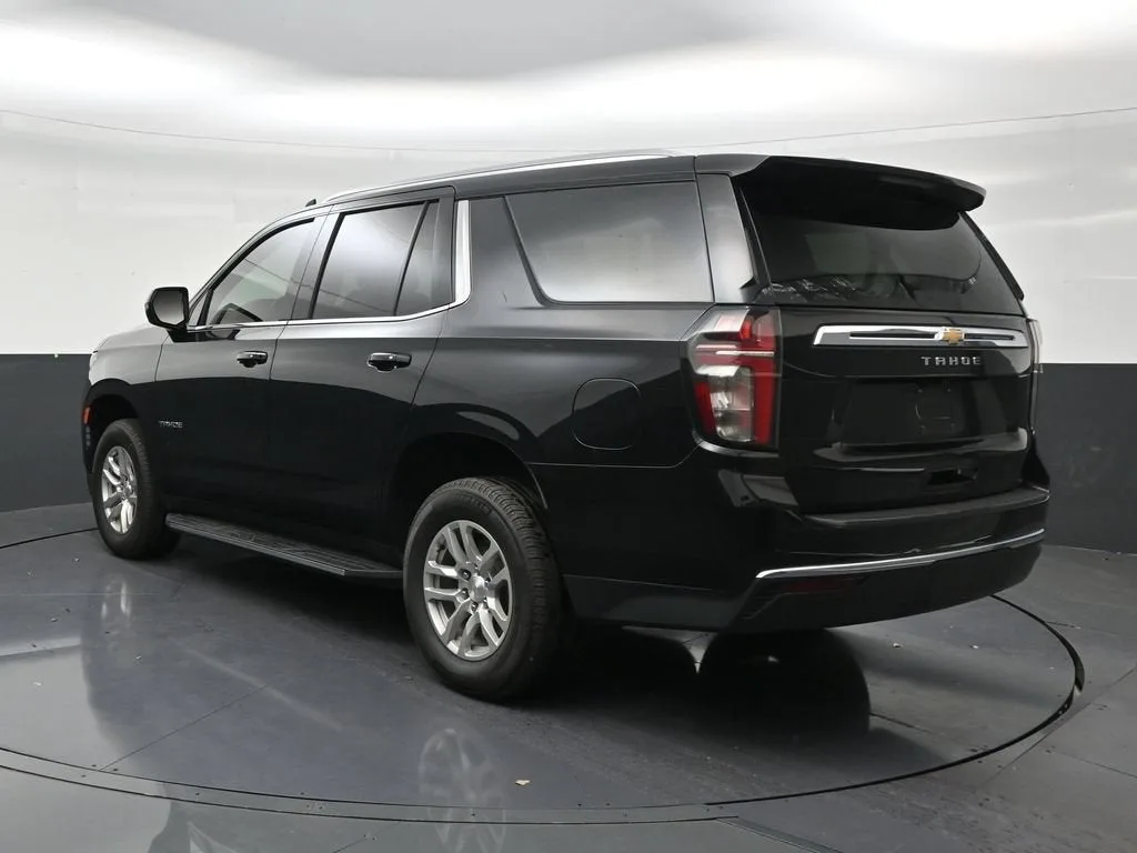 2024 Chevrolet Tahoe LS photo 3
